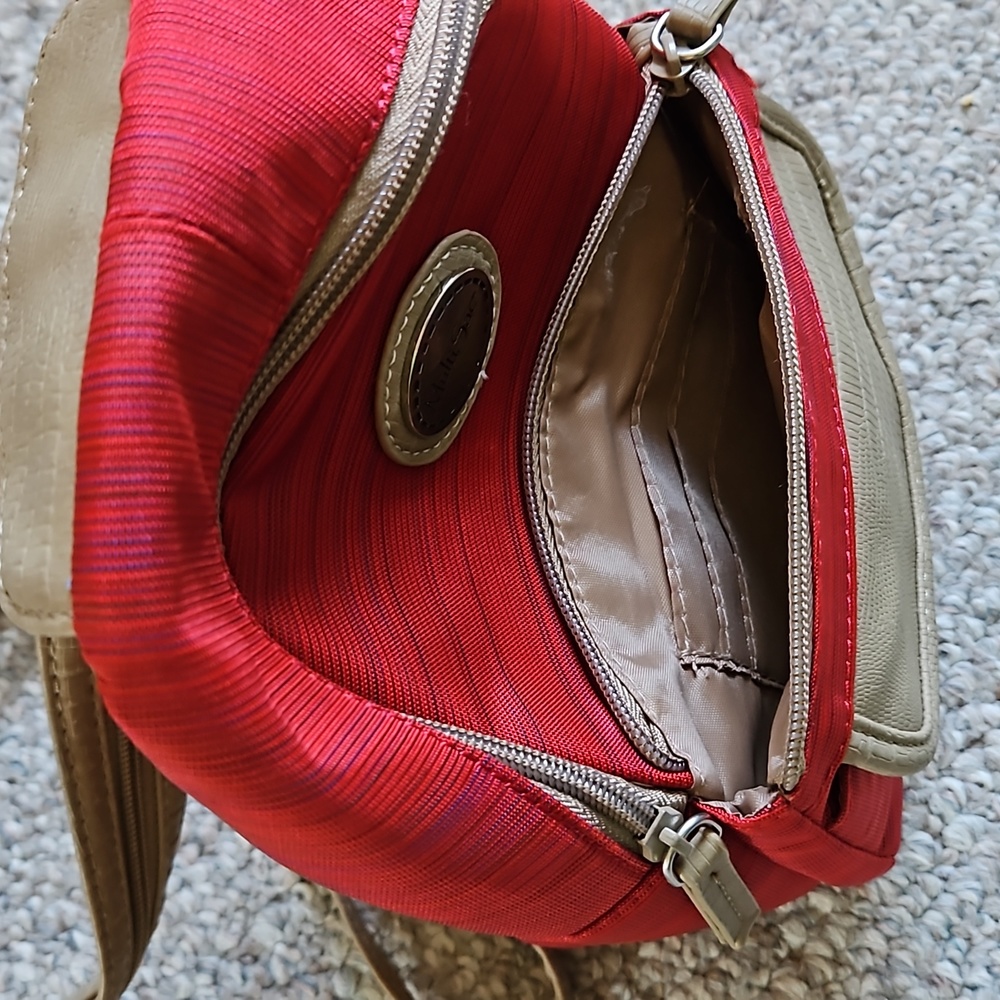 Multi-sac Small Backpack. - Picture 10 of 14